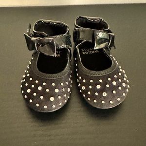 NEW Stuart Weitzman Black Pali Bow Studs Baby Shoes, Size 1
